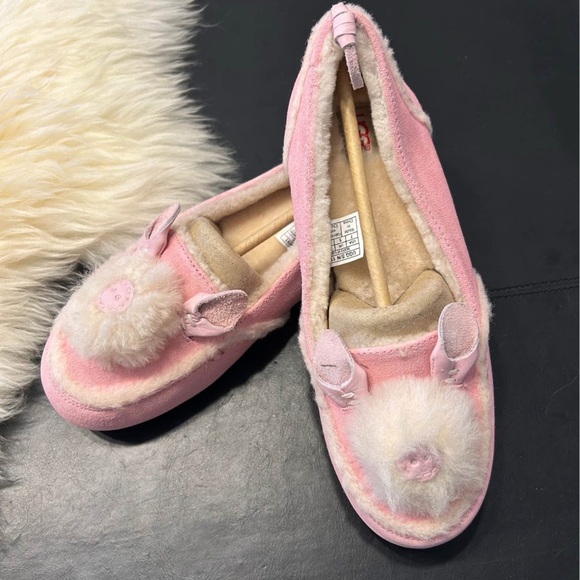UGG Shoes - UGG Pink Fuzzy Women's Slippers